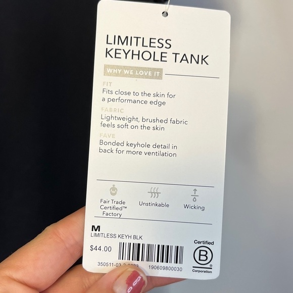 Athleta NWT Black Limitless Keyhole Tank Top Medium - Picture 5 of 10